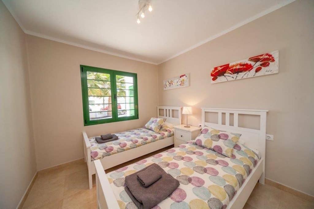 Bandama 14! 2 Bedroom Newly Renovated Bungalow, Los Pocillos, Puerto Del Carmen. Puerto del Carmen  Exteriör bild